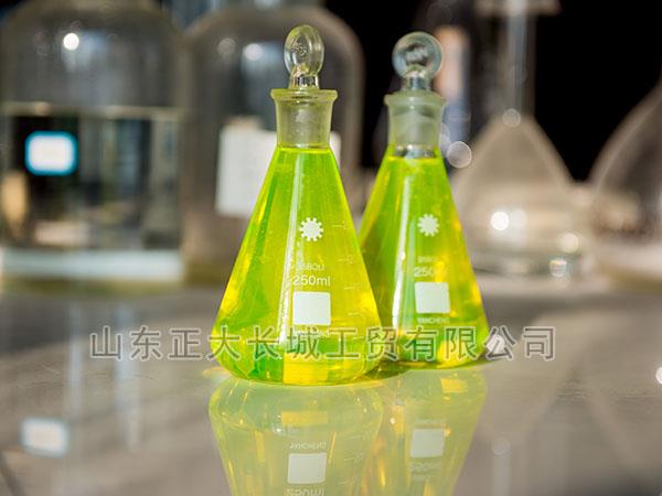 采用高效防凍劑，抗磨潤(rùn)滑劑等精致而成