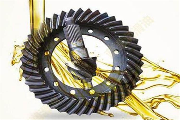 極壓劑水解影響潤(rùn)滑并可能出現(xiàn)齒面點(diǎn)蝕和膠合；苯、戊烷(石油醚)不溶物增大這是工業(yè)齒輪油在長(zhǎng)期使用中，在高溫下的氧化產(chǎn)物及金屬屑、灰塵等污染的結(jié)果