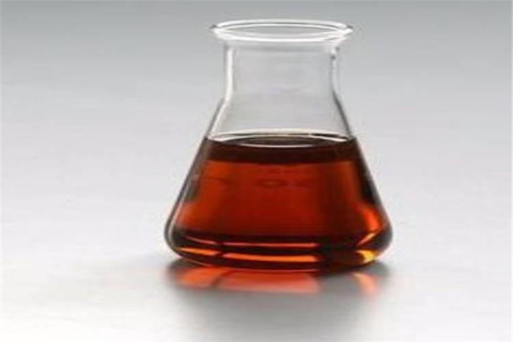 當(dāng)工業(yè)齒輪油或水中存在著某些既有親油基又有親水基的表面活性物質(zhì)(如羧酸衍生物)時(shí)，它們會(huì)在溫度及濃度適宜時(shí)，締合在一起