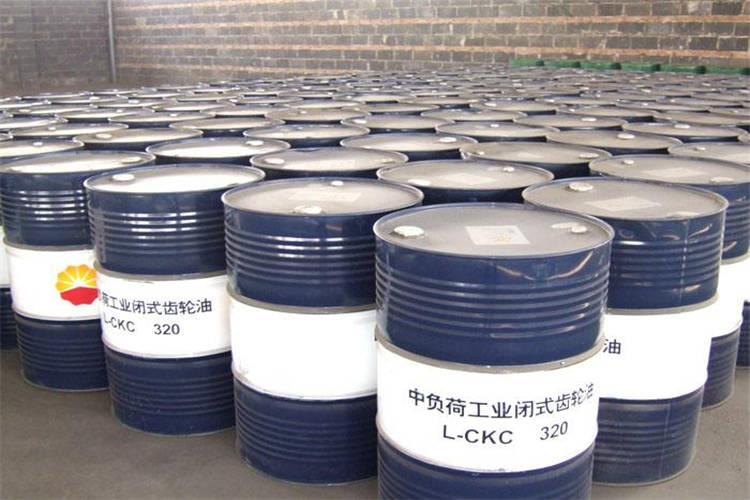 齒面接觸應力、齒輪使用工況及齒輪類型可以用來作為工業齒輪油選用質量等級的參考，而齒輪線速度、使用環境溫度則可以用來參考選擇粘度等級