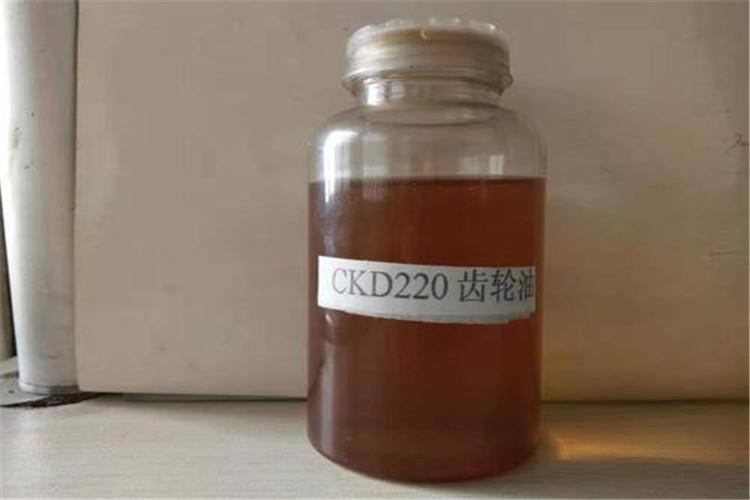 不用牌號的工業(yè)齒輪油，必要時允許摻兌以獲取所需求的粘度，但不能混存